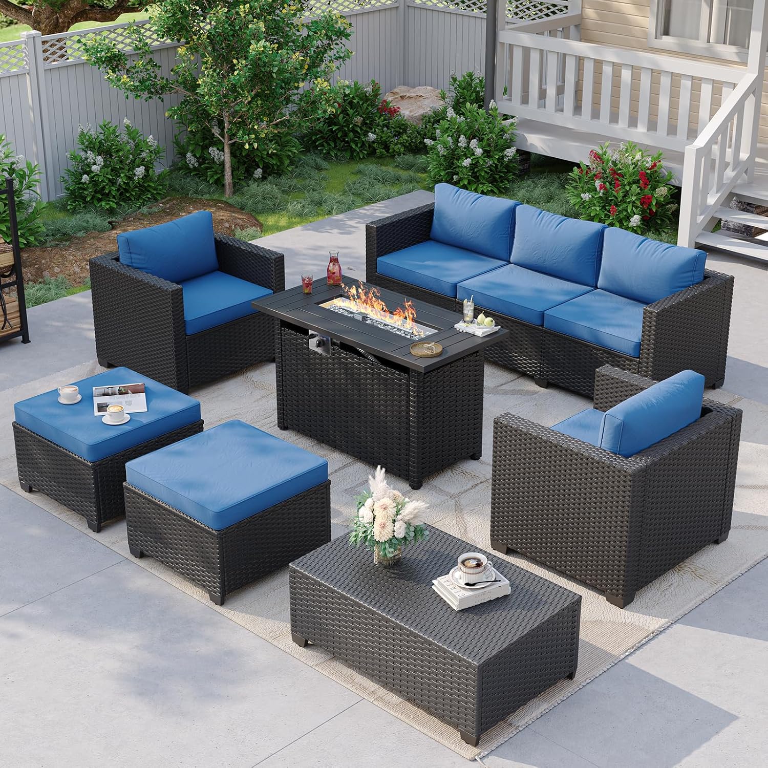 Outdoor Furniture Set With Fire Pit - Granatowy narożnik ogrodowy z paleniskiem i